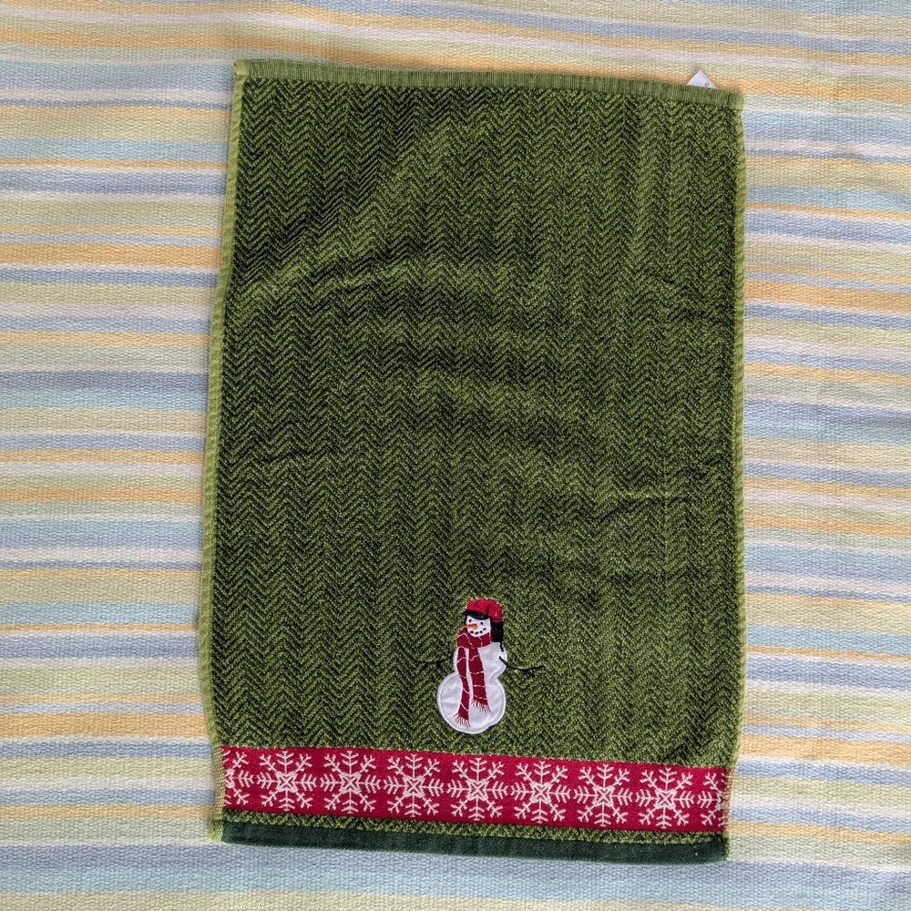 🛍️ BUNDLE ONLY • St. Nicholas Square Snowman ⛄ Holiday Hand Towel